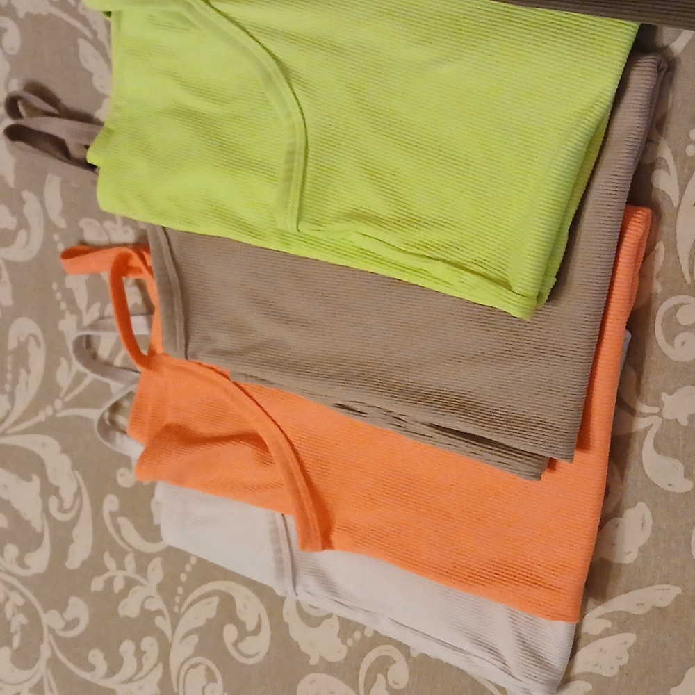 Tank Top Bundle - Picture 2 of 2